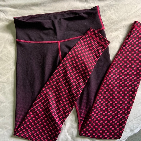 LULULEMON wonder under leggings - Picture 2 of 3